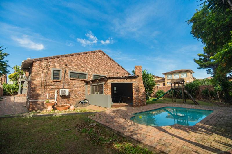 5 Bedroom Property for Sale in Bluewater Bay Eastern Cape